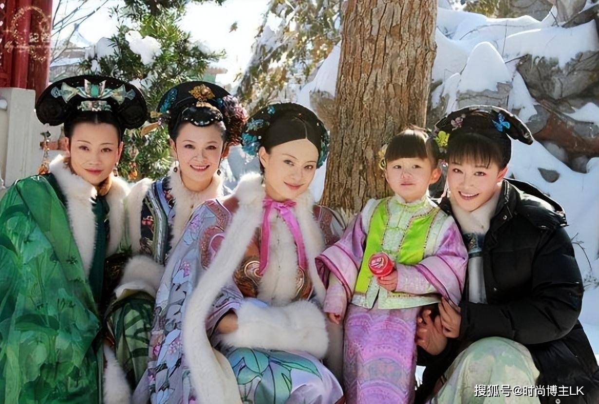 赵薇“女儿”因长得太好看！被全网禁止整容，如今16岁变化太大！