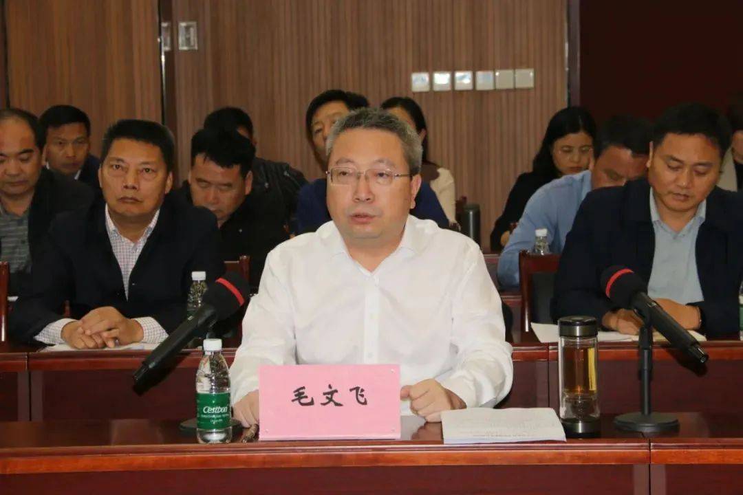 江西省万年县委常委、宣传部部长毛文飞改任万年县委四级调研员